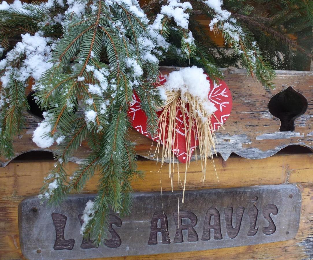 CHALET LES ARAVIS Chalets et Appartements Le Grand-Bornand Extérieur photo