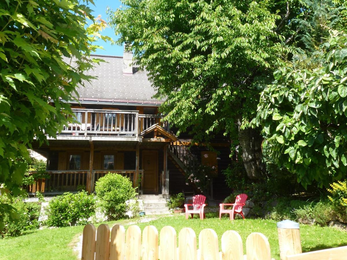 CHALET LES ARAVIS Chalets et Appartements Le Grand-Bornand Extérieur photo