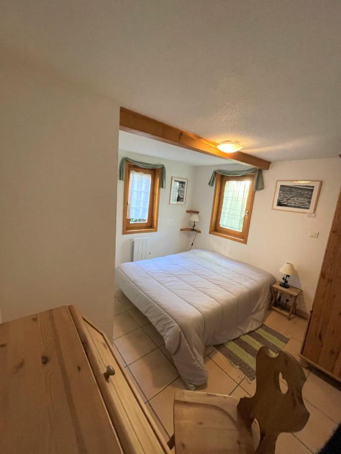 CHALET LES ARAVIS Chalets et Appartements Le Grand-Bornand Extérieur photo